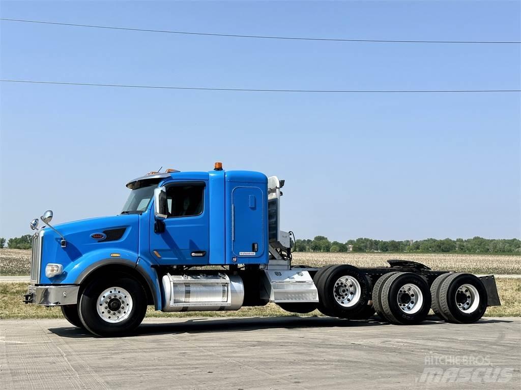 Peterbilt 567 Седельные тягачи