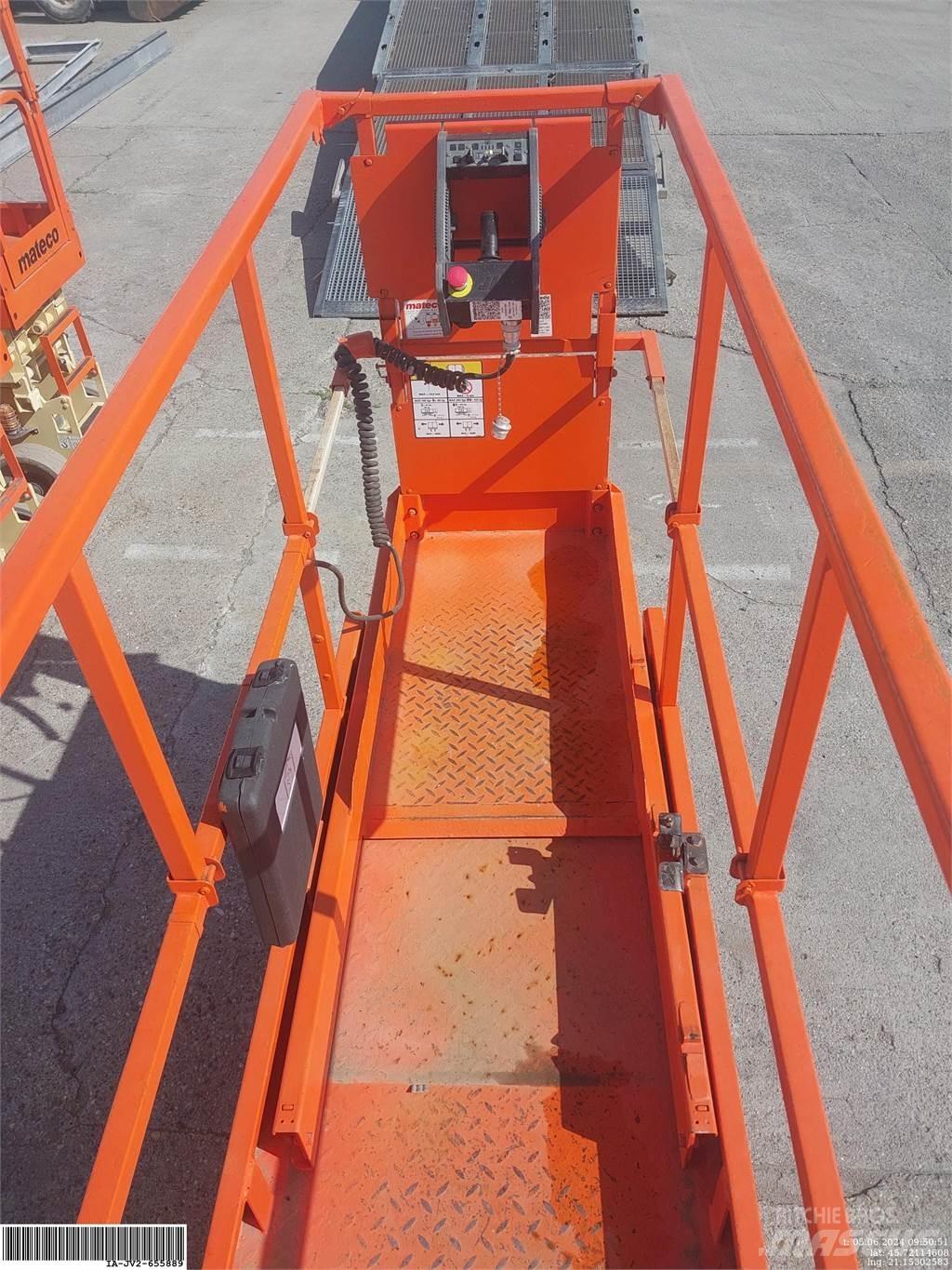JLG 2032ES Ножничные подъемники
