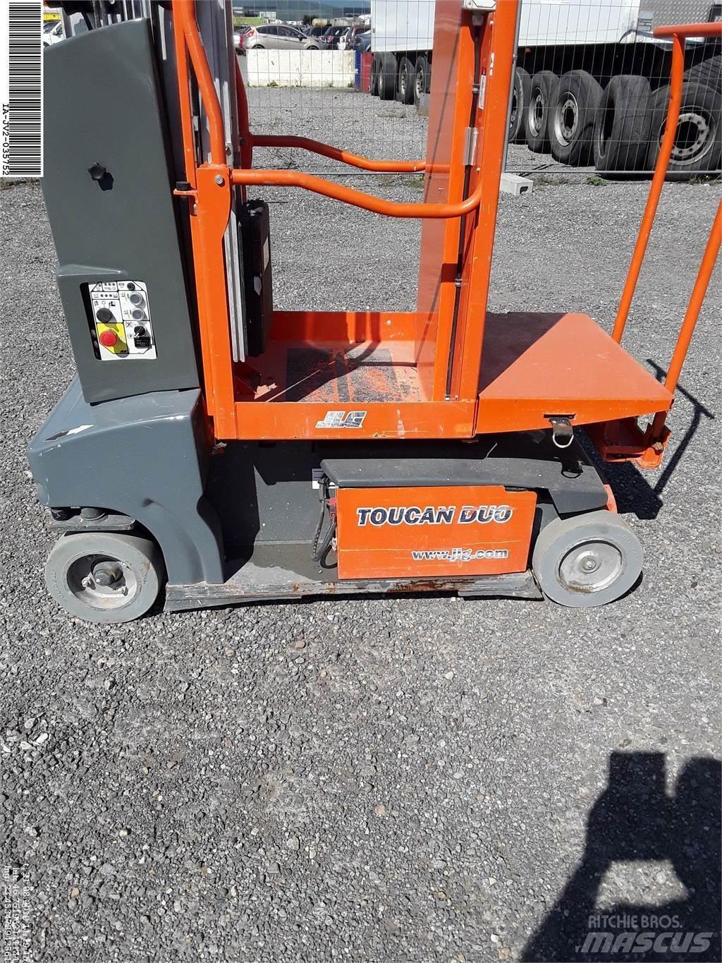 JLG Toucan duo Вертикальные мачтовые подъемники