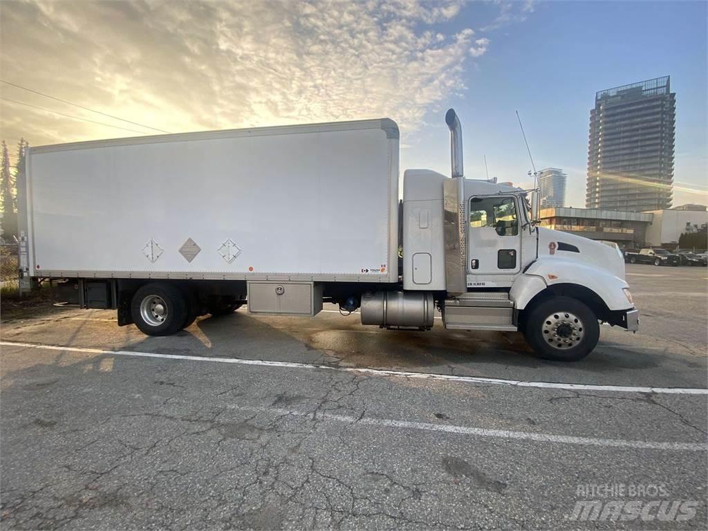Kenworth T440 Шасси с кабиной