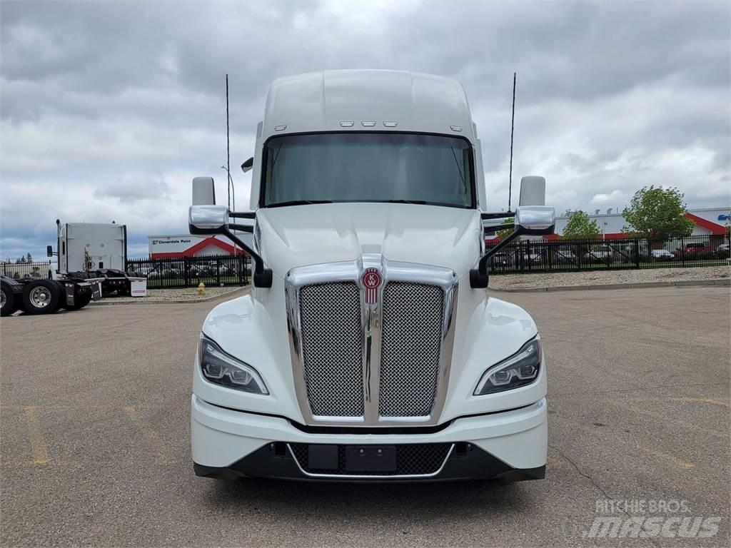 Kenworth T680 Седельные тягачи