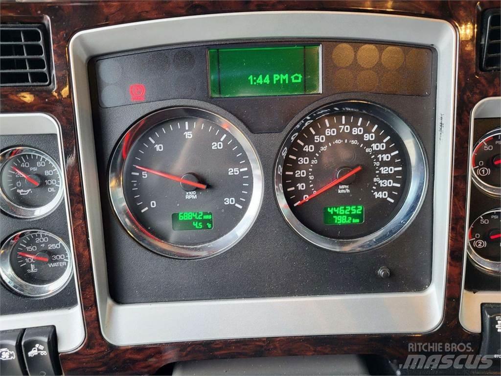 Kenworth W900 Седельные тягачи