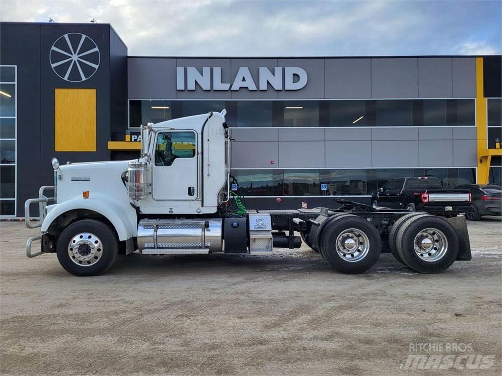 Kenworth W900 Шасси с кабиной