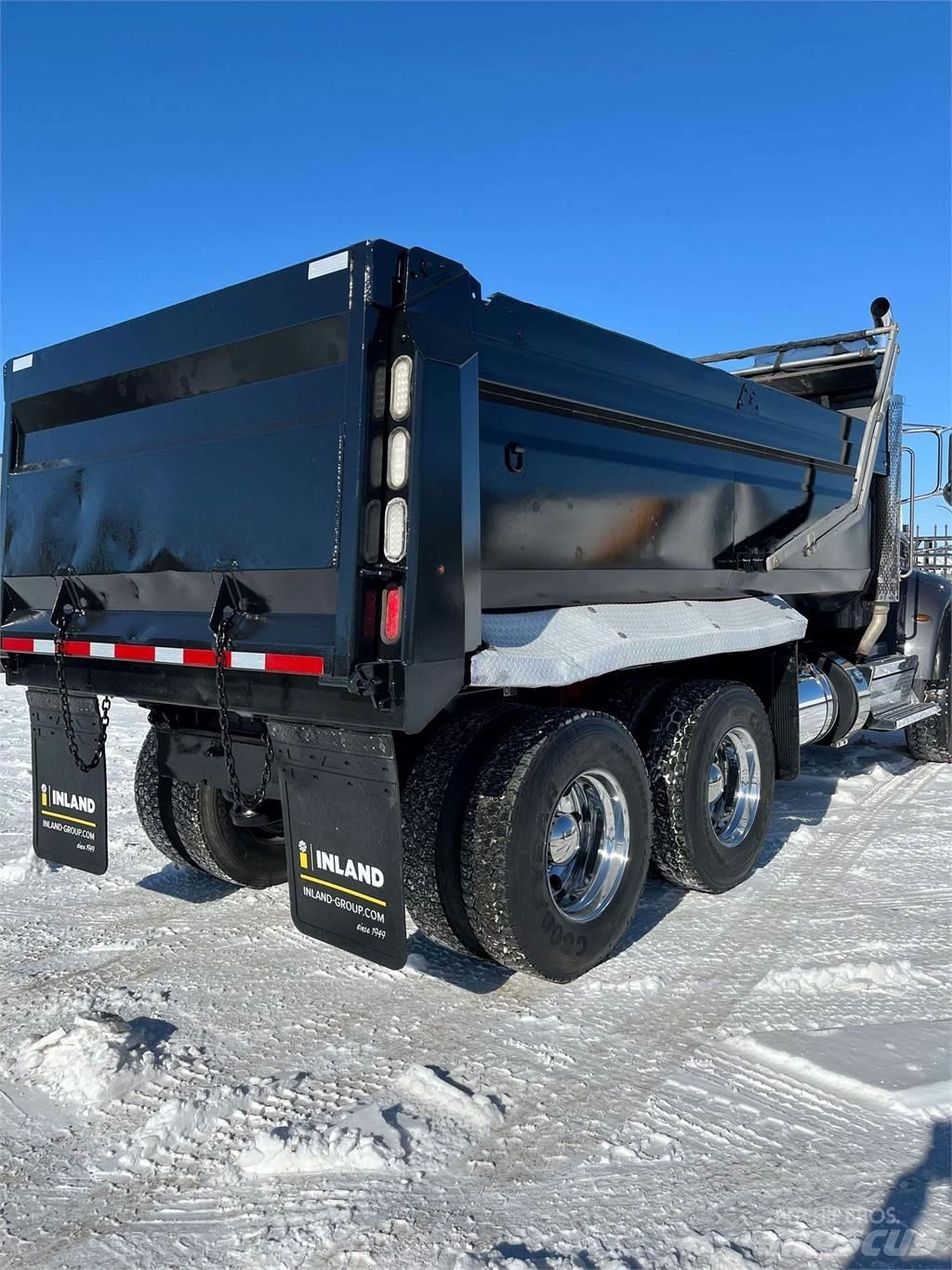Peterbilt 348 Грузовики-Самосвалы
