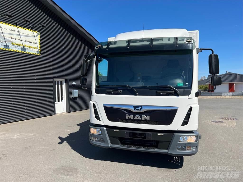 MAN TGL 12.220 Грузовики-Фургоны