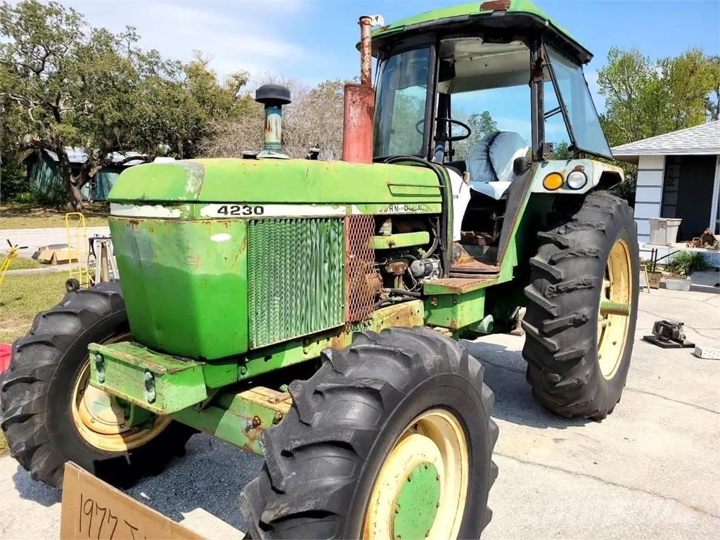 John Deere 4230 Трактора