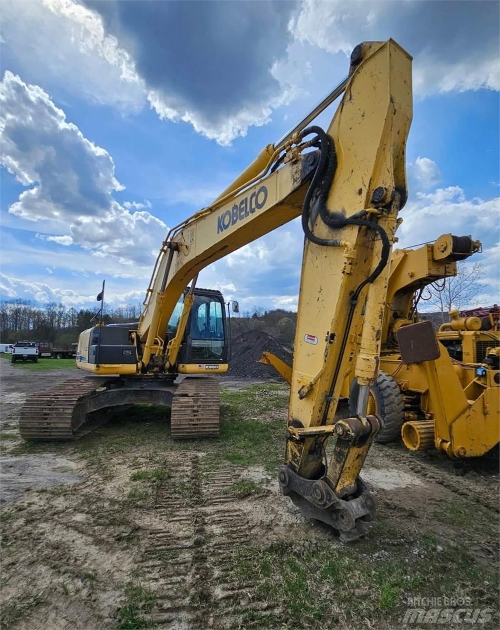 Kobelco Sk210LC Гусеничные экскаваторы