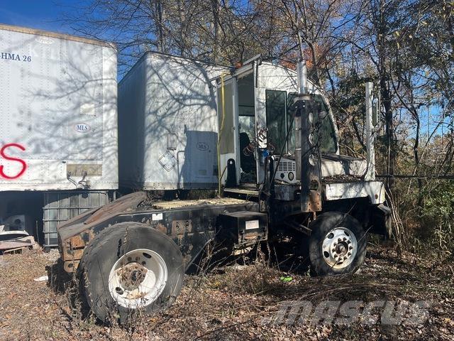 Autocar  Терминальные тягачи