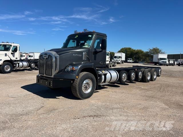 Autocar DC64 Кабины