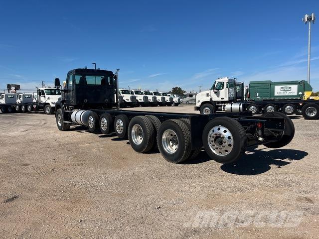 Autocar DC64 Кабины