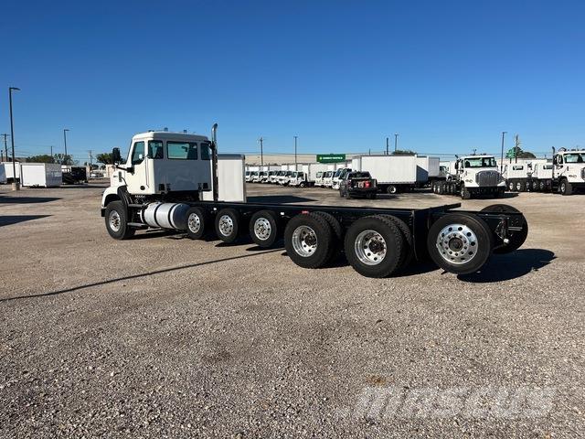 Autocar DC64 Кабины