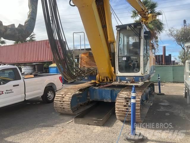 Bauer BG18H Гусеничные буровые установки