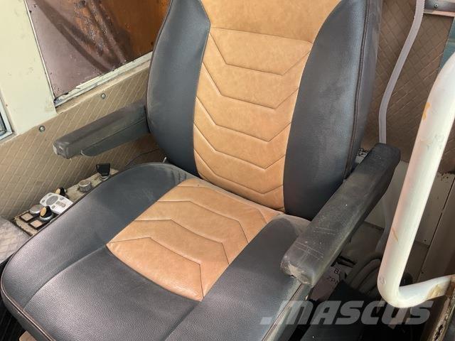 Bauer MBG24 Гусеничные буровые установки