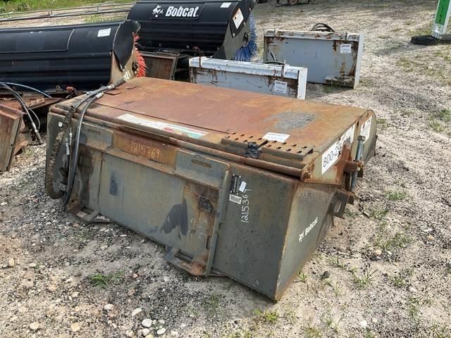 Bobcat 72 Вакуумные уборочные машины