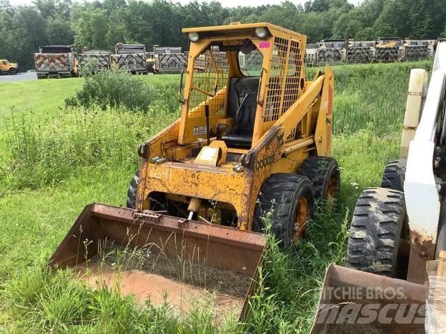Bobcat 843 Мини-погрузчики