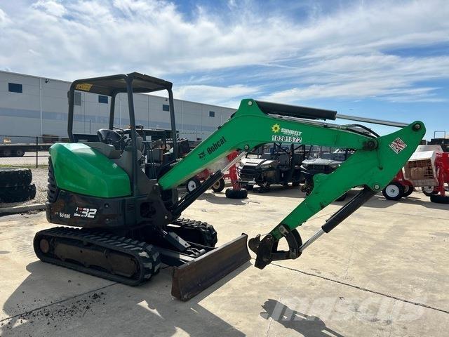 Bobcat E32 Гусеничные экскаваторы