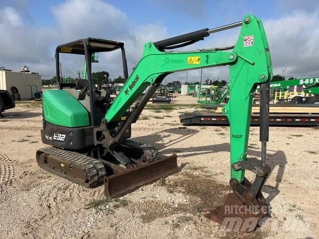 Bobcat E32I Гусеничные экскаваторы