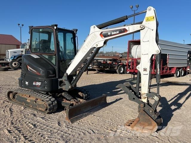 Bobcat E35 Гусеничные экскаваторы