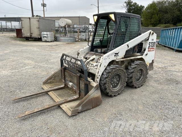 Bobcat S130 Мини-погрузчики