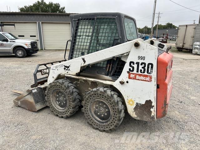 Bobcat S130 Мини-погрузчики