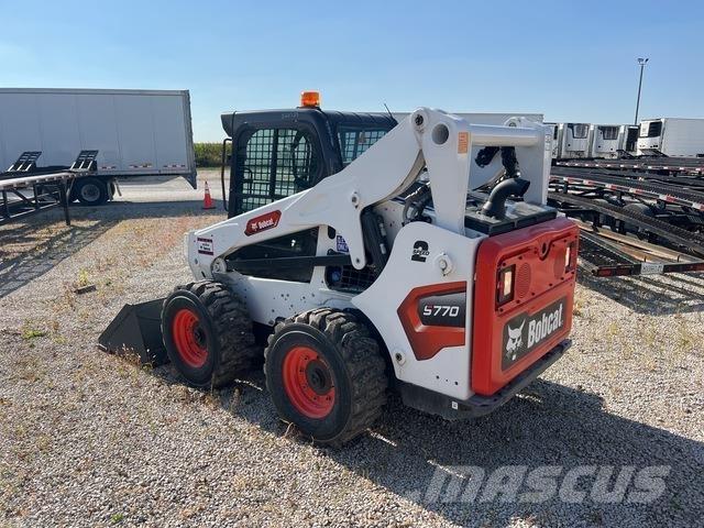 Bobcat S770 Мини-погрузчики