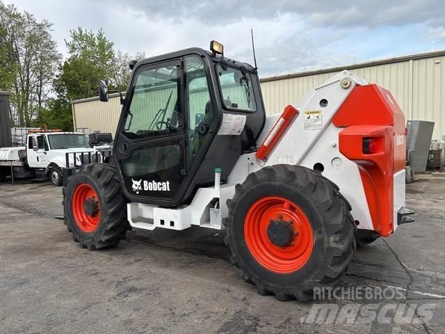 Bobcat V723 Телескопические погрузчики