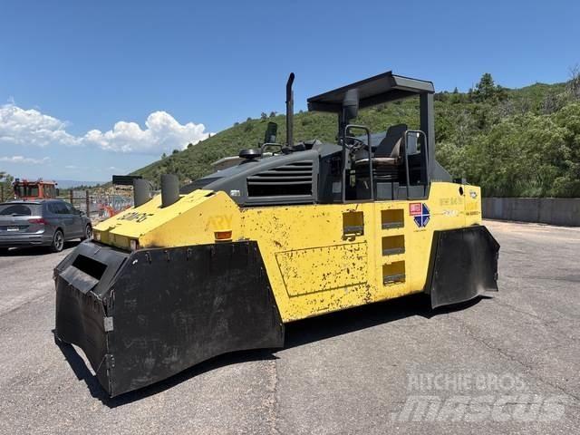 Bomag BW24R Пневматические катки