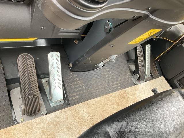 Bomag BW24RH Комбинированные катки