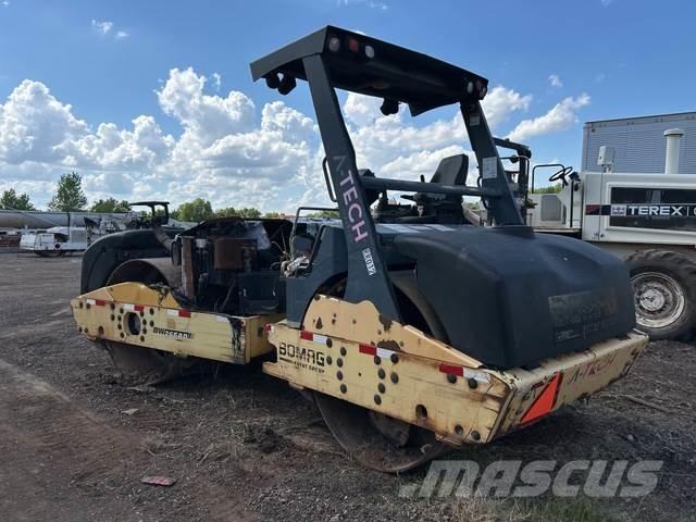 Bomag BW266AD Катки тротуарные