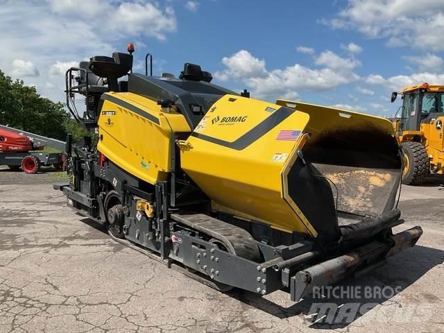 Bomag CR-820T Асфальтоукладчики
