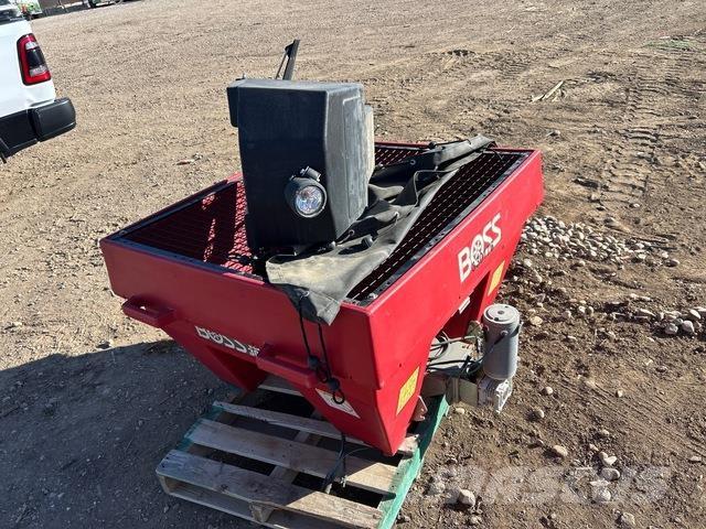 Boss  Пескоразбрасыватели