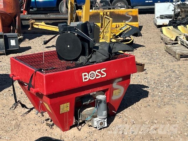 Boss VBX3000 Пескоразбрасыватели