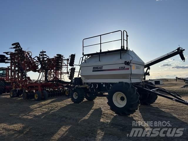 Bourgault 5710 Сеялки