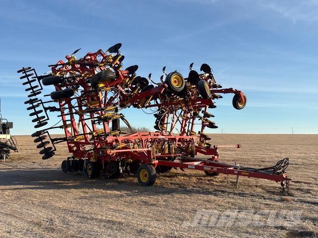 Bourgault 8810 Сеялки