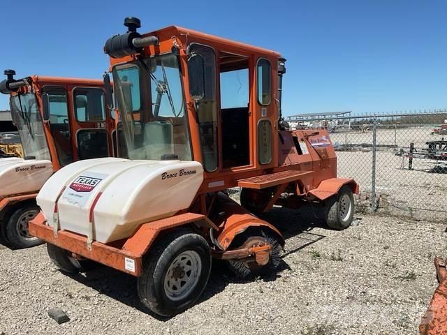Broce CR350 Внутренние подметальные машины