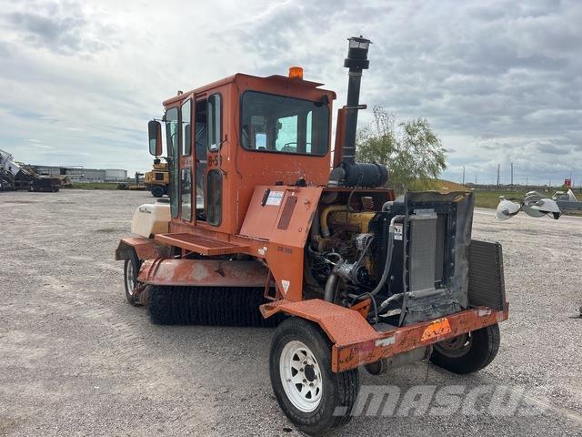 Broce CR350 Внутренние подметальные машины