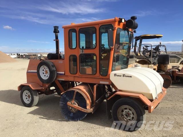 Broce KR350 Внутренние подметальные машины