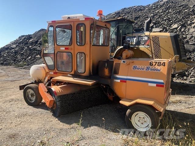 Broce RJ300 Внутренние подметальные машины