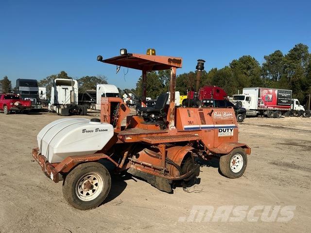 Broce RJ350 Внутренние подметальные машины