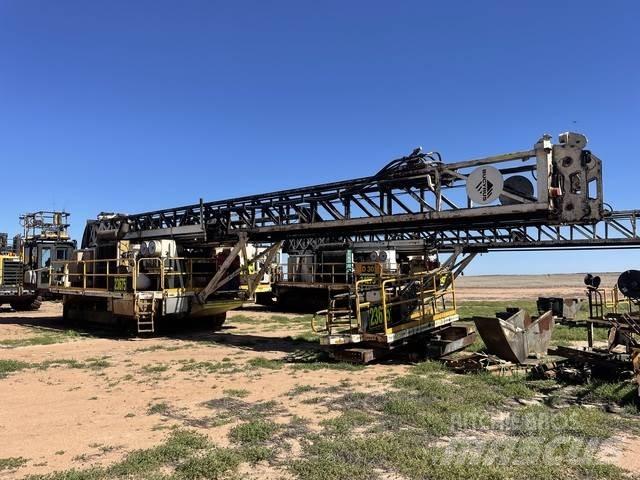 Bucyrus SKSS-16 Буровые вышки
