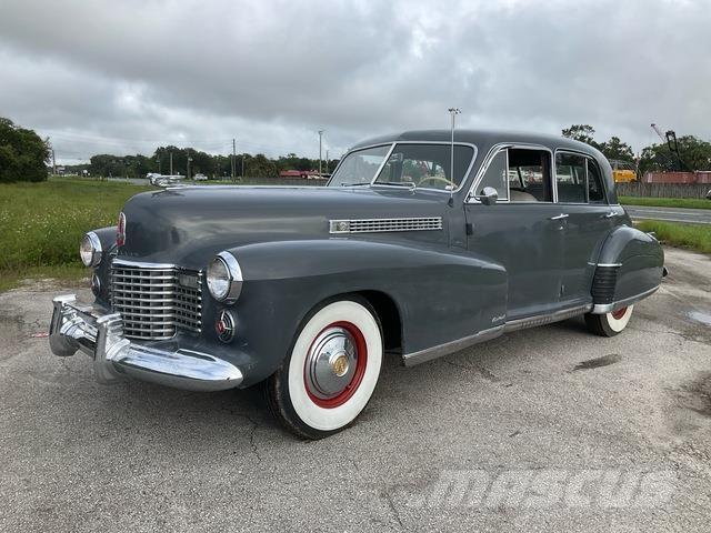 Cadillac  Легковые автомобили