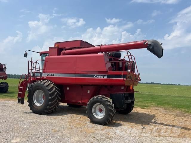 Case IH 2344 Зерноуборочные комбайны