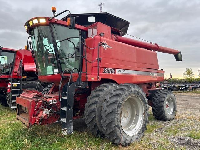 Case IH 2588 Зерноуборочные комбайны