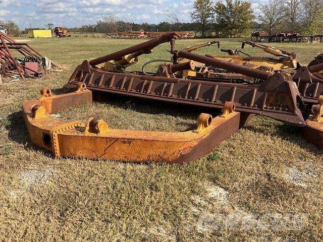 CAT  Бульдозерные отвалы