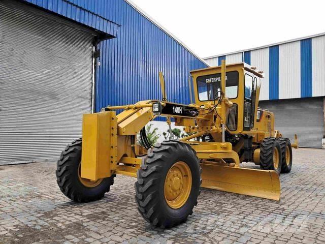 CAT 140H Грейдеры