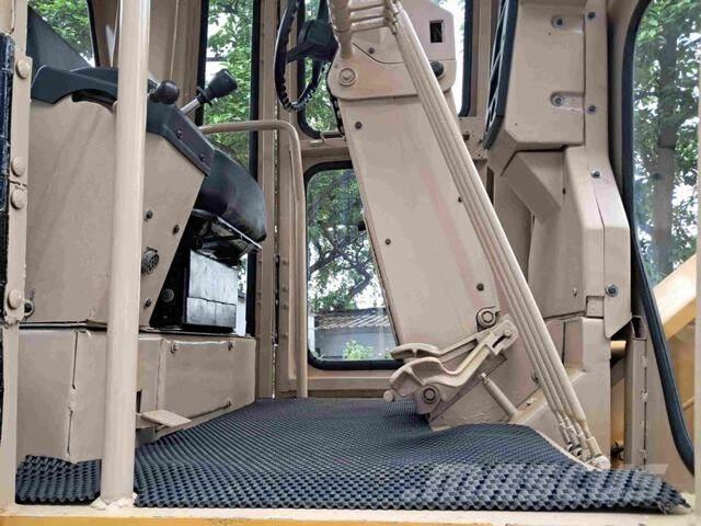 CAT 140H Грейдеры