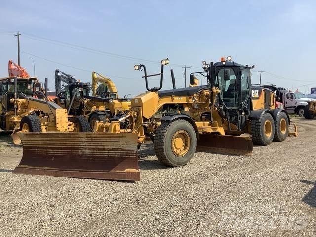 CAT 140M AWD Грейдеры