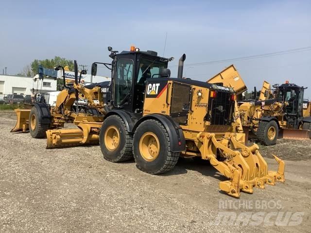 CAT 140M AWD Грейдеры