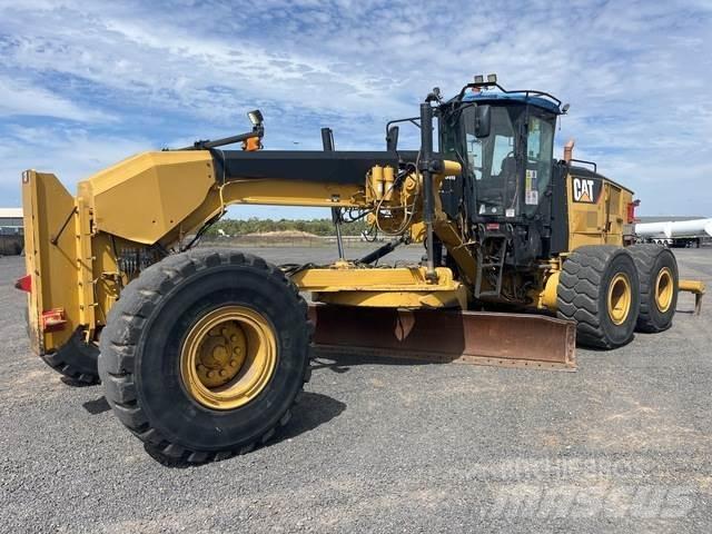 CAT 16M Грейдеры