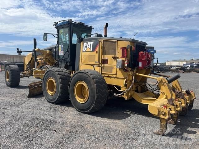 CAT 16M Грейдеры